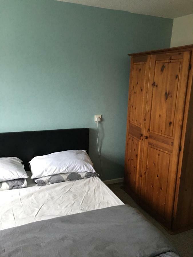 Travelling Stop Lejlighed Swindon Eksteriør billede