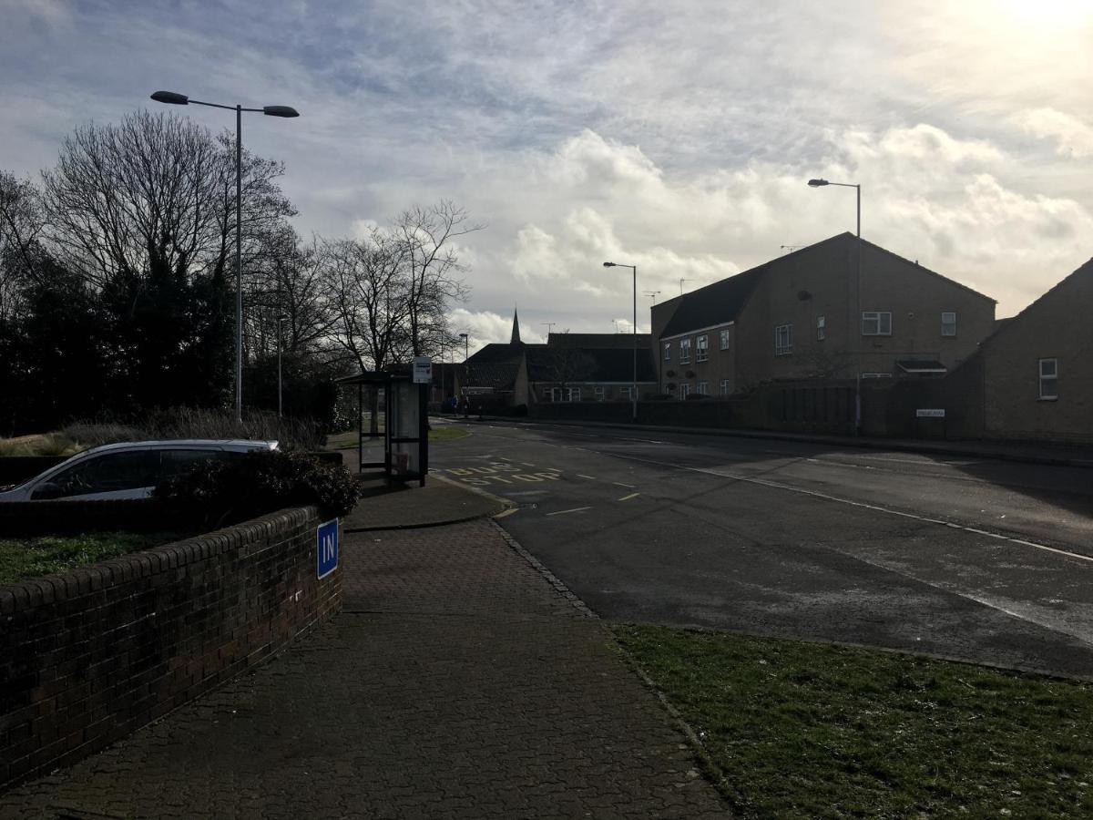 Travelling Stop Lejlighed Swindon Eksteriør billede